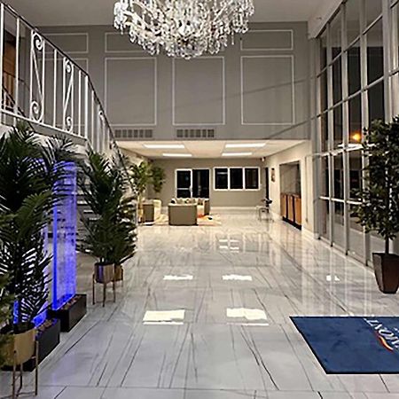 ホテル Baymont By Wyndham デミング エクステリア 写真